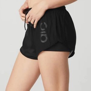 Alo Yoga Ambiance Short